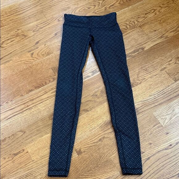 Lululemon Wunder Under Leggings Black Geometric Print Size 4 - Picture 1 of 8